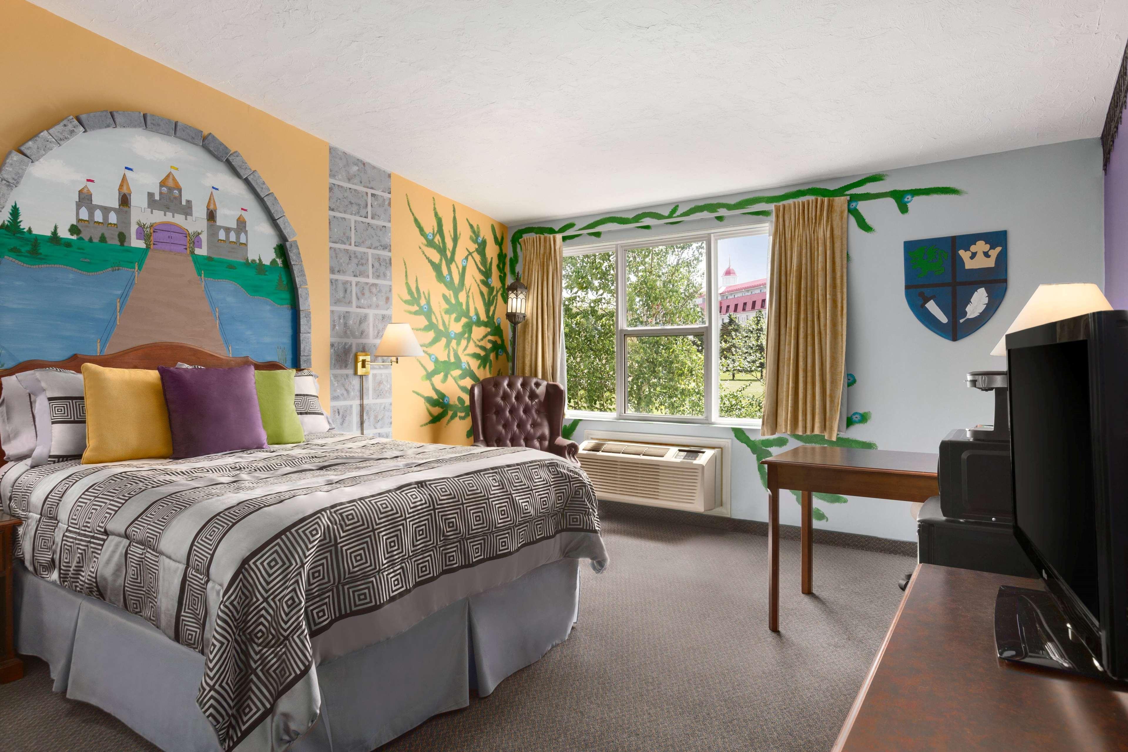 Days Inn & Suites By Wyndham Moncton Bagian luar foto