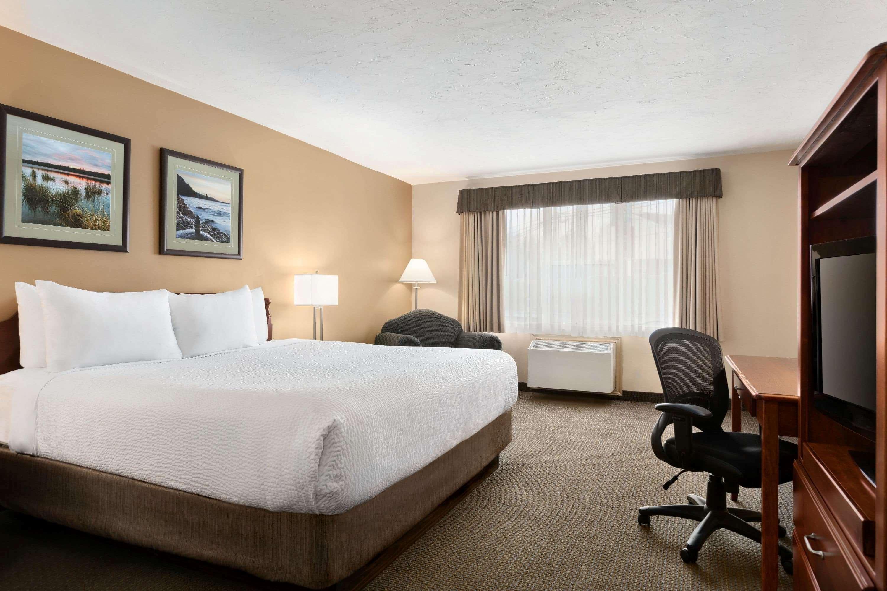 Days Inn & Suites By Wyndham Moncton Bagian luar foto