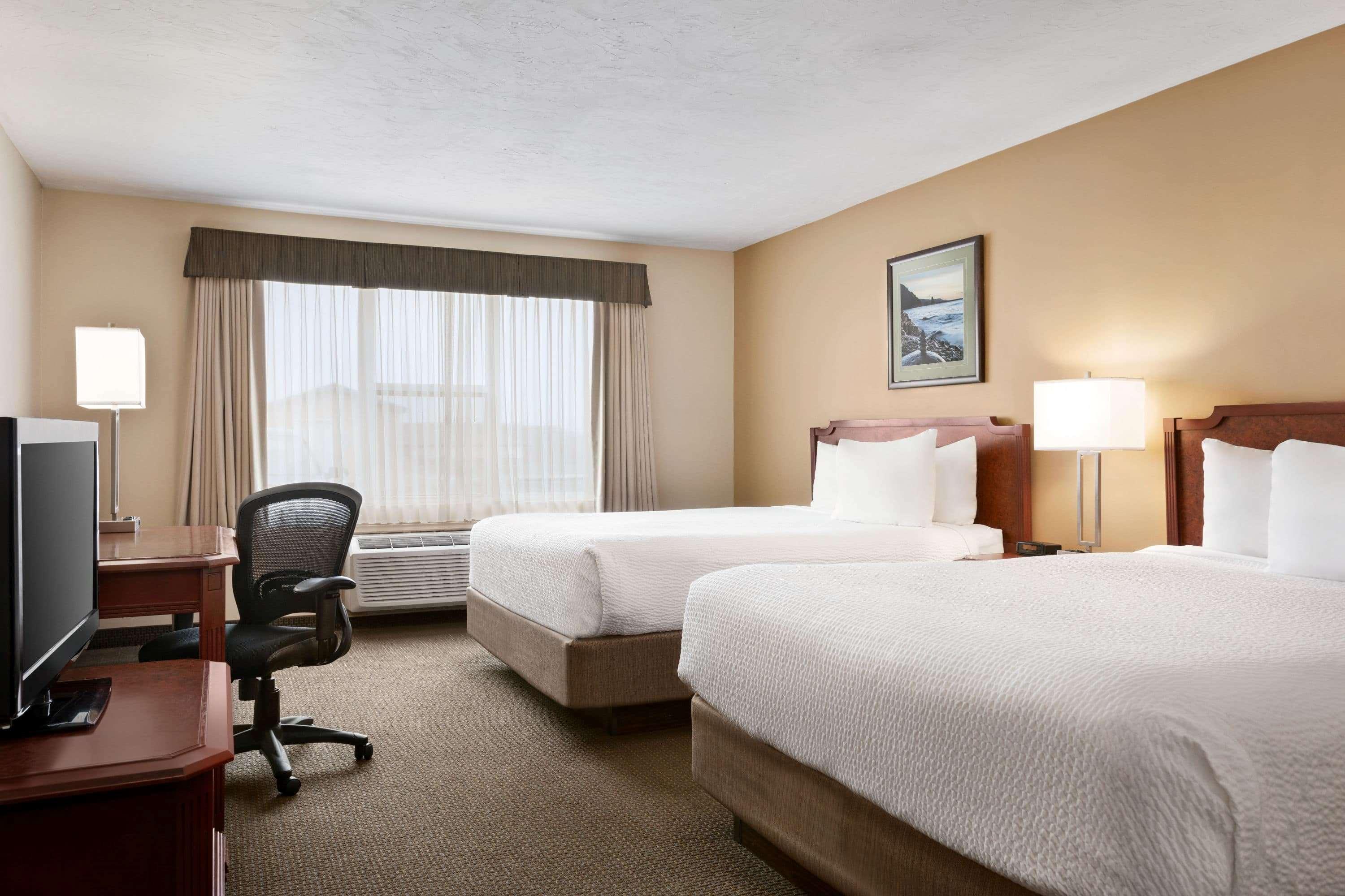 Days Inn & Suites By Wyndham Moncton Bagian luar foto