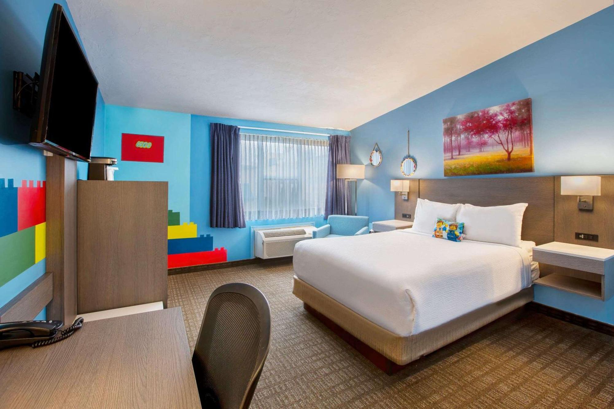 Days Inn & Suites By Wyndham Moncton Bagian luar foto